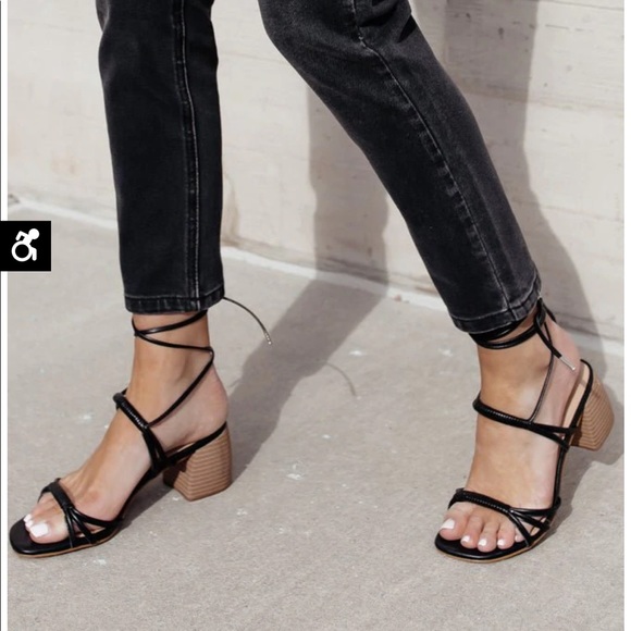 Black strappy sandal heels - Picture 1 of 3